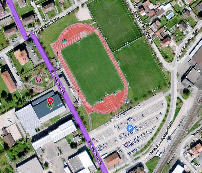 Halle des fêtes et parking